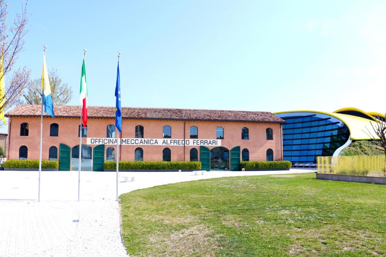Modena Centro Junior Suite Exterior photo
